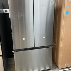 Samsung Bespoke French Door Refrigerator With Beverage Center