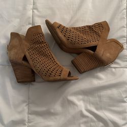 Vince Camuto Heels