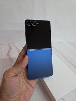 Samsung Z Flip 7 Factory Unlocked