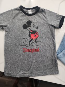 Disneyland Mickey youth suze 10
