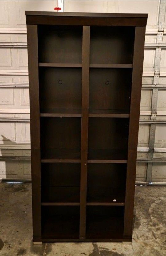 Solid wood bookcase