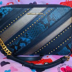 Michael Kors Jet Set Crossbody Bag