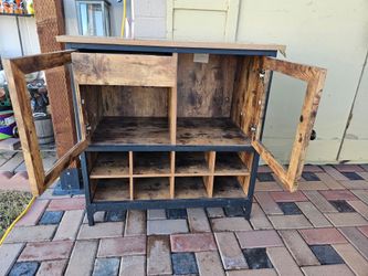 Mueble para vinos y licores