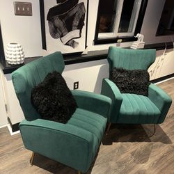 Accent Chairs 
