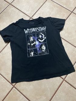 (A124) Womans Wednesday Tee Size 2X 
