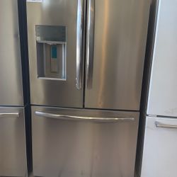 Frigidaire Gallery Refrigerator ❄️❄️