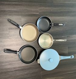 Bundle of 5 pans