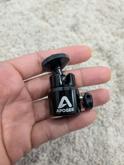 Apogee Adjustable Ball Head Mount