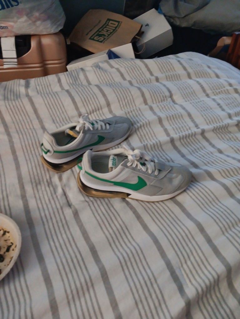 Green Nike Air Max For 55$ 