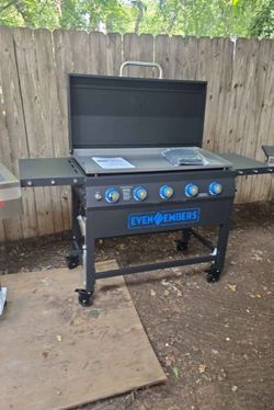 Flat top griddle