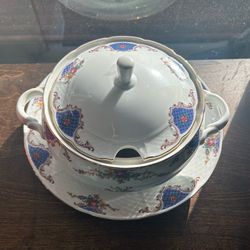 Vintage Czech Porcelain Covered Tureen / Serving Bowl with Underplate – Thun “Carlsbad”