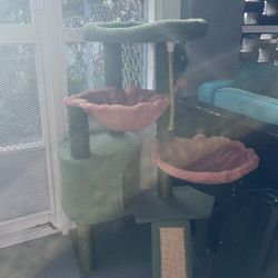Cat tree 