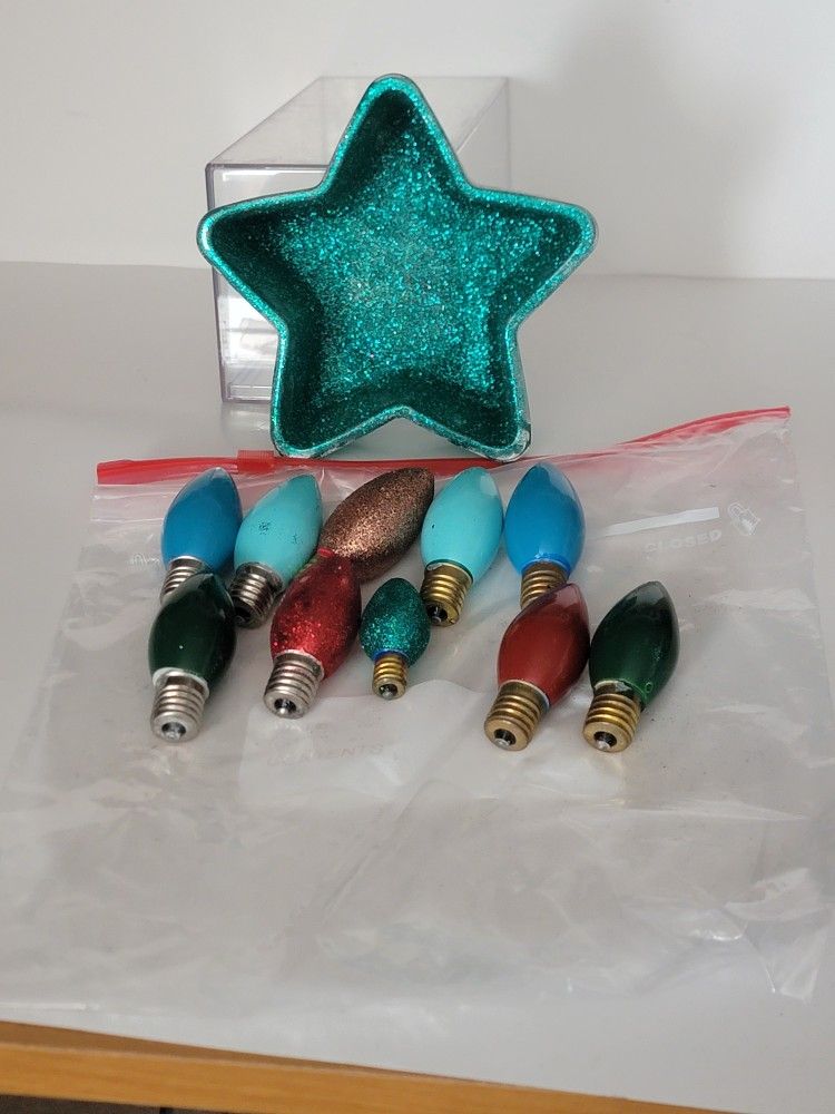 Holiday Decor, 