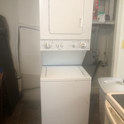 Kenmore Washer\Dryer Stackable $275