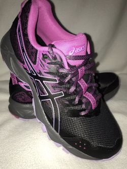 Oasics Gel Sonoma 3 Womens Trail Running size 7.5 NEW without box $50