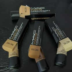 STUDIO FIX FLUID *CHECK DESCRIPTION*