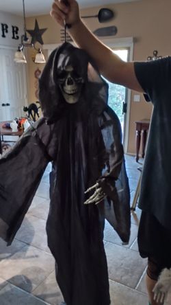 Hanging Grim Reaper Halloween Decoration