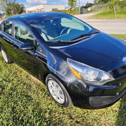 Kia Rio LX 2014