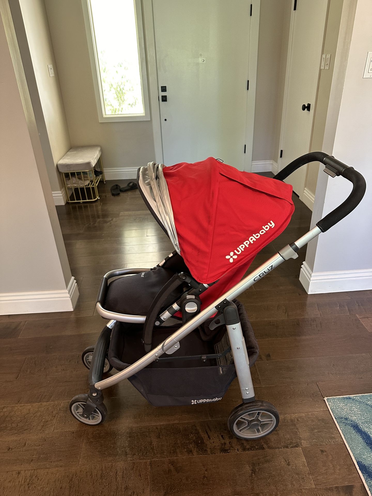 UPPABABY CRUZ DENNY RED STROLLER GREAT CONDITION!