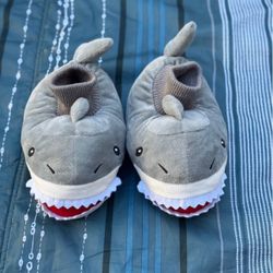 New Without Tags Shark Slippers Size 9/10