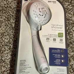 BRAND NEW!! Glacier Bay Modern Handheld Wand Shower Head 900023 White Blanco