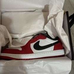 Jordan 1 Low Chicago Size 10