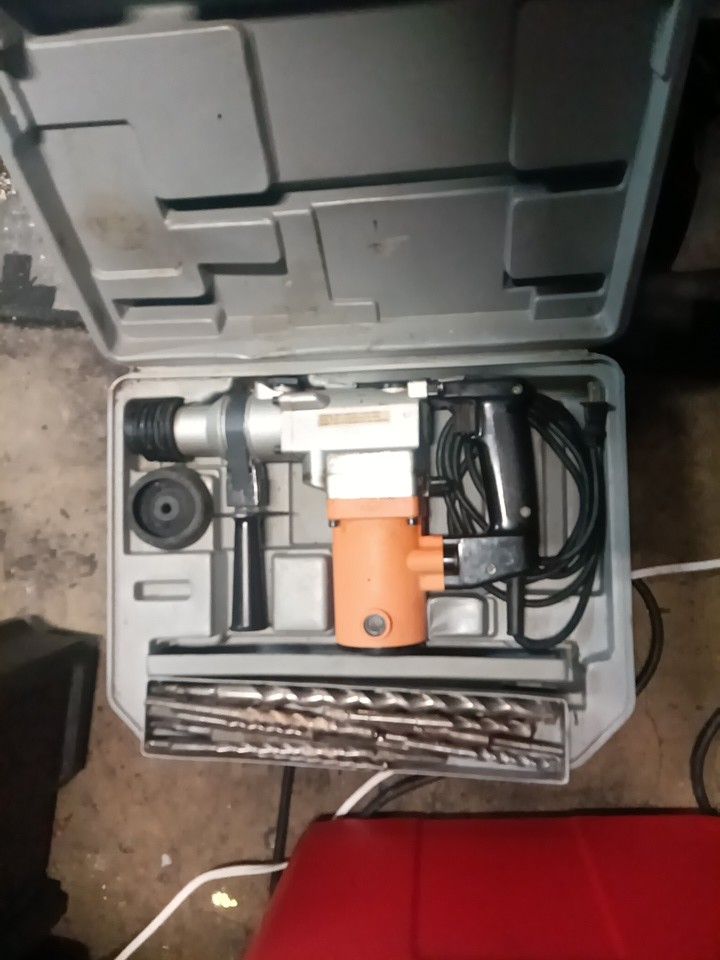 Chicago Electric Rotary Hammer 