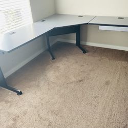 L shaped computer/office Table