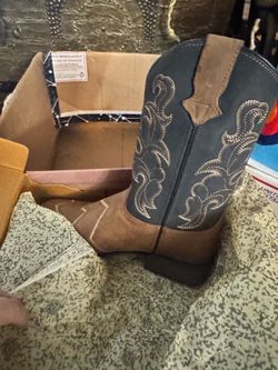 Brand New in box- Boys sz6 Western Cowboy Boots Brown & Black Leather