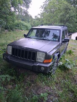 2006 jeep.  Commander  parts.  Head gasket