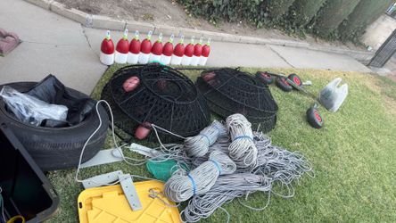 Brand New 14lb Lobster Traps Complete Set –