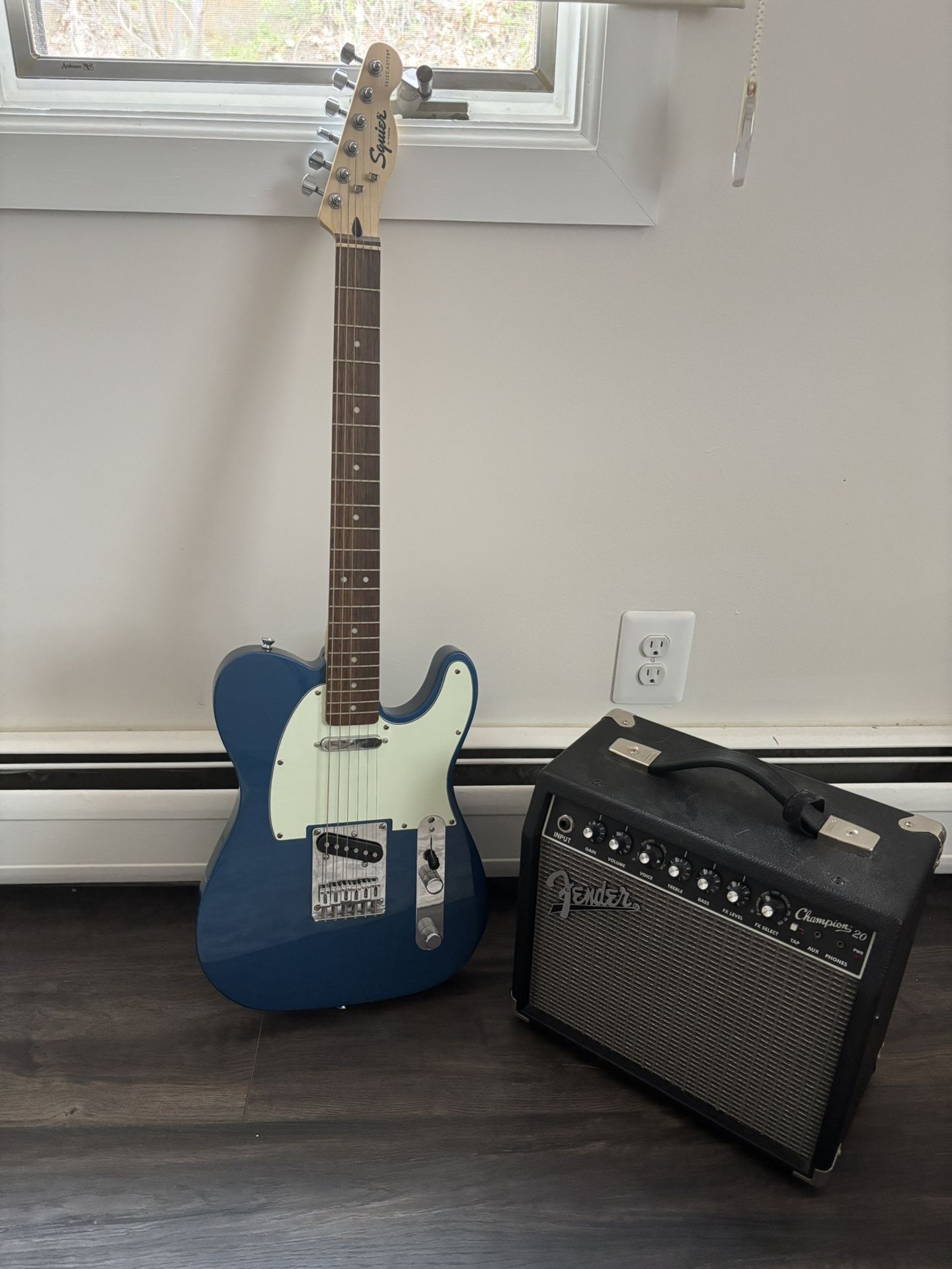 Fender Squier Telecaster + Fender Champion 20 Amp