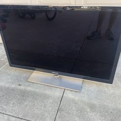 Samsung 46” TV