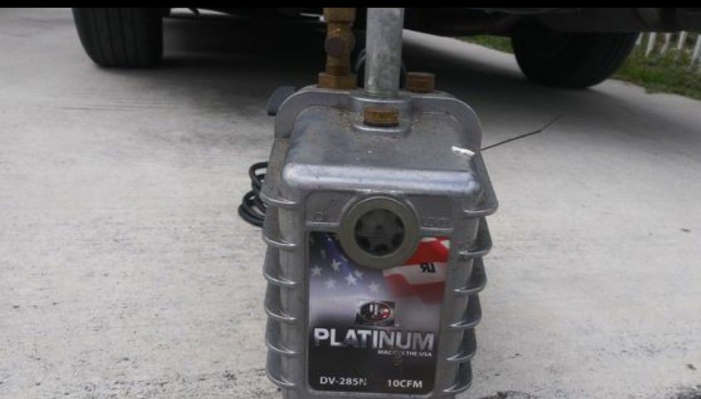 Platinum 10 cfm vacuum pump