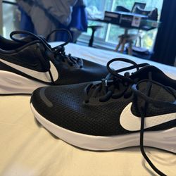 Nike Revolution Comfort Running Shoes