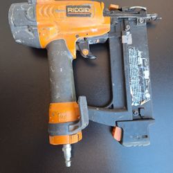 RIDGID 18-Gauge 2-1/8" Brad Nailer, model R213BNA. 