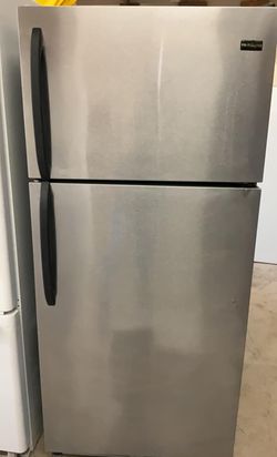 Frigidaire Top Mount Stainless Steel Refrigerator Fridge
