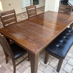 Dining table- Seats 6-7
