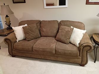 Couch set