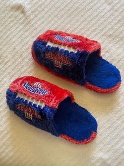 NY Giants slippers