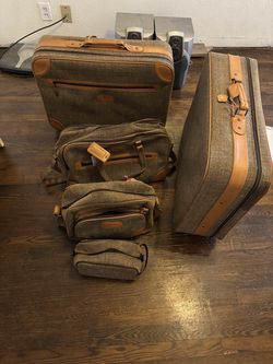 luggage 5 pc Paris New York brand