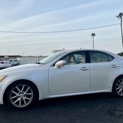 2011 LEXUS IS 250