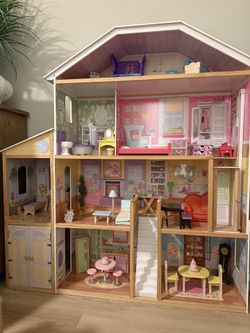 Barbie Mansion (3 Story)