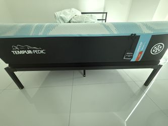 TempurPedic Luxebreeze Firm - Queen