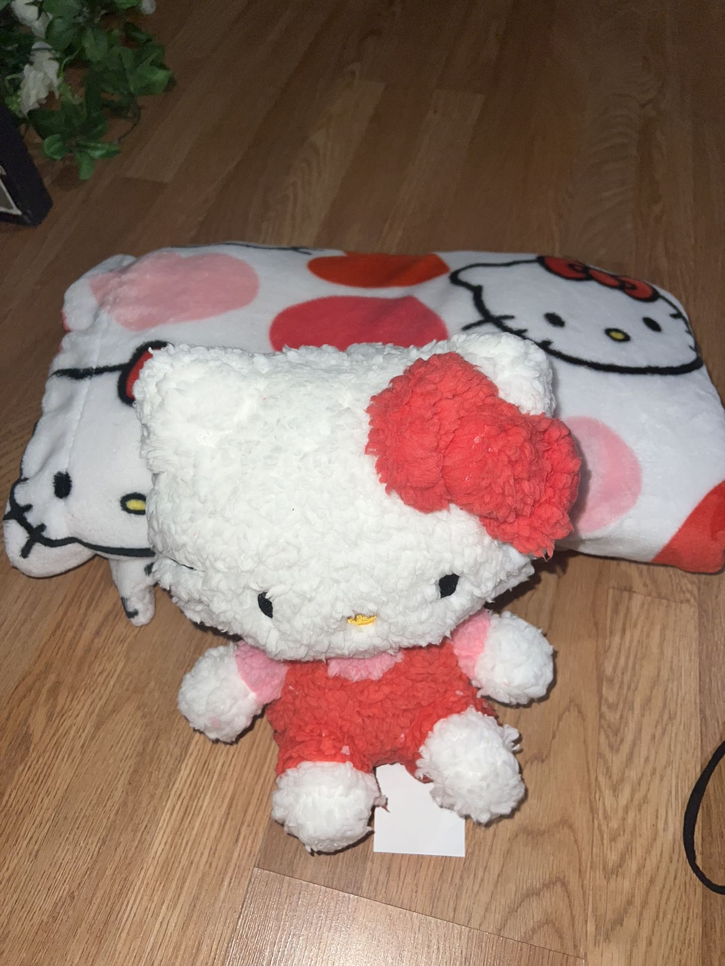 hellokitty toddler blanket plus plushie