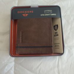 Dockers Wallet