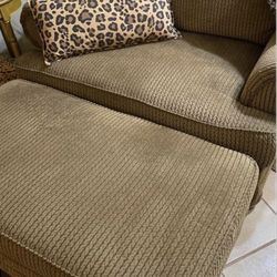 Large chair with ottoman excellent condition