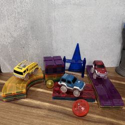 30 Piece Picasso Tiles And Tracks 