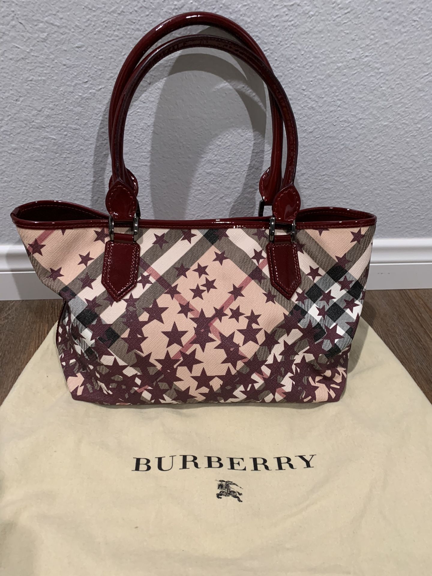 100% Authentic Burberry Handbag/Tote