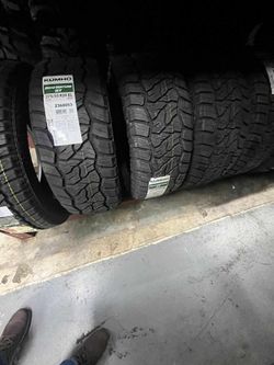 Kumho Road Venture RT 275/55R20 117T XL – Durable Highway & Truck Tire